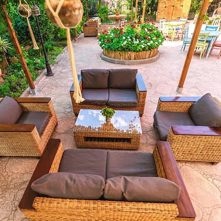 Bed & Breakfast La De La Gula