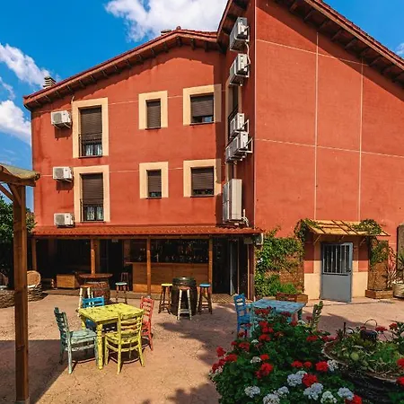 Bed & Breakfast La De La Gula 3*