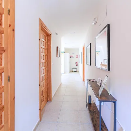 住宿加早餐酒店 La De La Gula